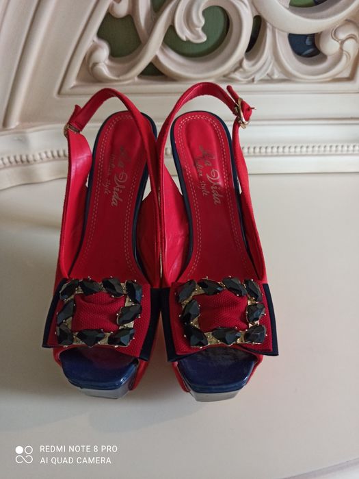 Босоножки оооочень удобные))