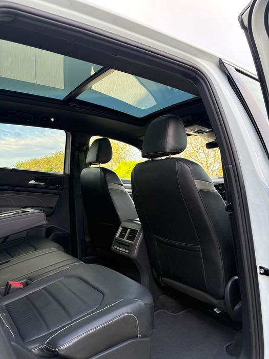 Volkswagen Atlas  (Touareg)2.0TSI  R-line Execline