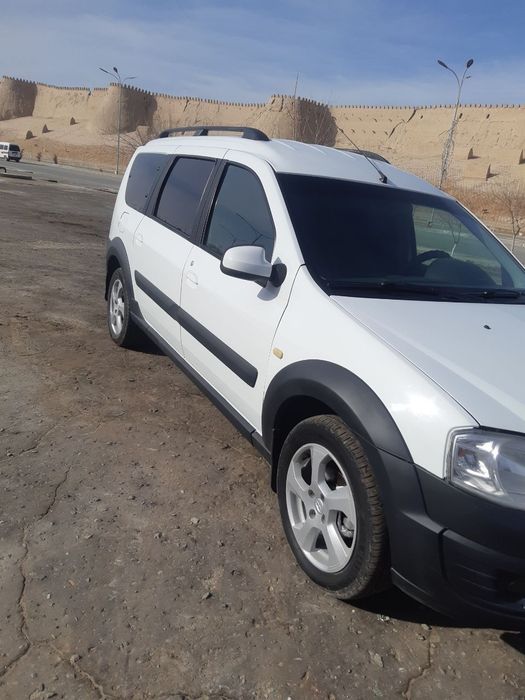 Ларгус  2015 год