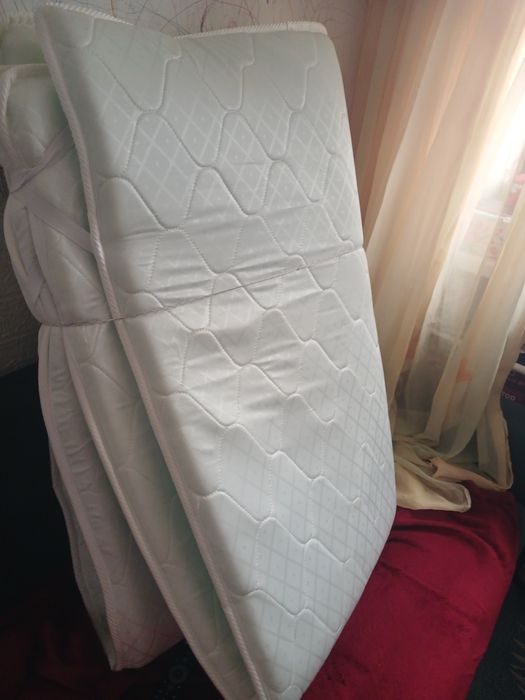 Матрас топпер новый на резинках