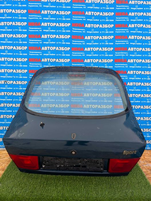 Крышка багажника на Митсубиши Каризма / Mitsubishi Carisma