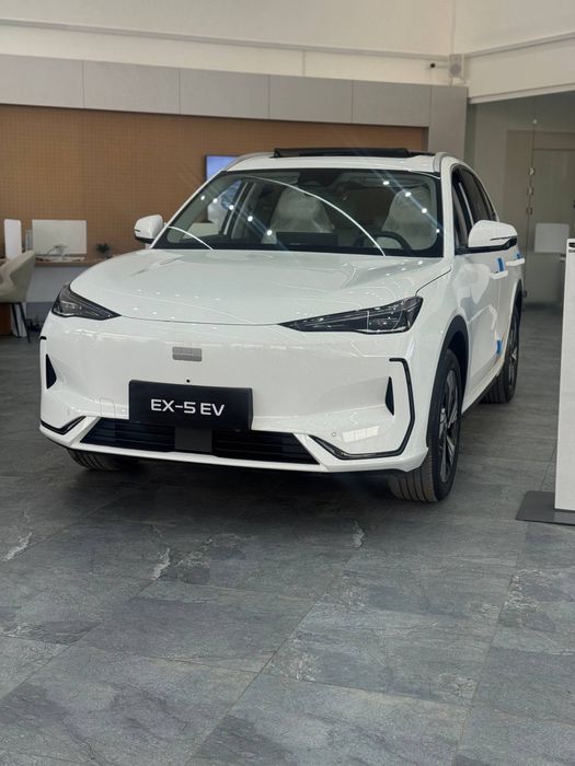 Gai Aion 60 or Geely EX5 EV