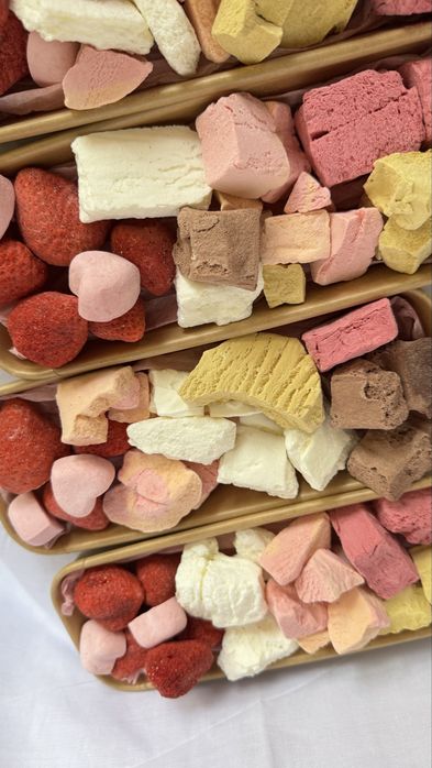 Сублимированный фрукт и морожное