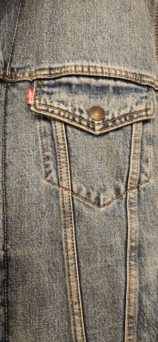 Jacheta jeans imbalnita Levis Premium - masura M