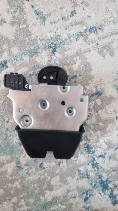 Хюндай Грандёр IG  Замок крышки багажника   25мың