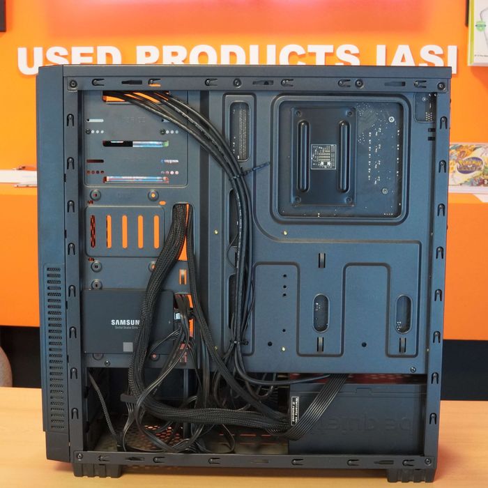 Desktop Gaming AMD Ryzen 7 1700 8 Core, 32 GB RAM DDR4, 750 GB SSD SAMSUNG EVO, GTX 1650 4GB /  12 LUNI GARANTIE