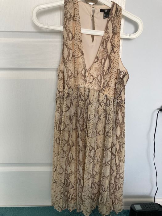 Дамска  рокля от H&M