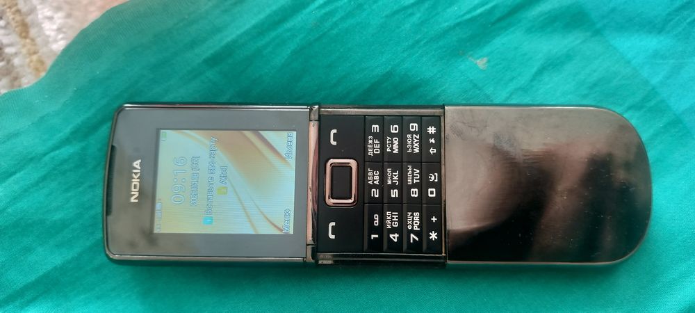Продам телефон Нокиа 8800