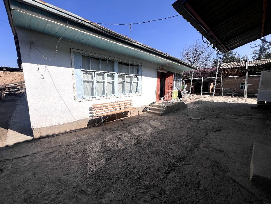 Участка сотилади