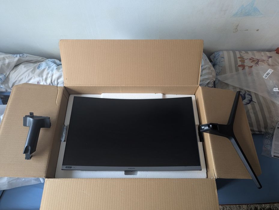 samsung odyssey g9 second hand si noi de vanzare • Anunturi • OLX.ro