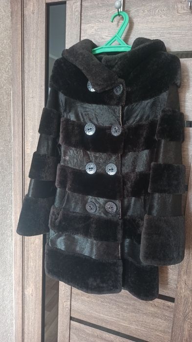 Продам шубку мутоновую