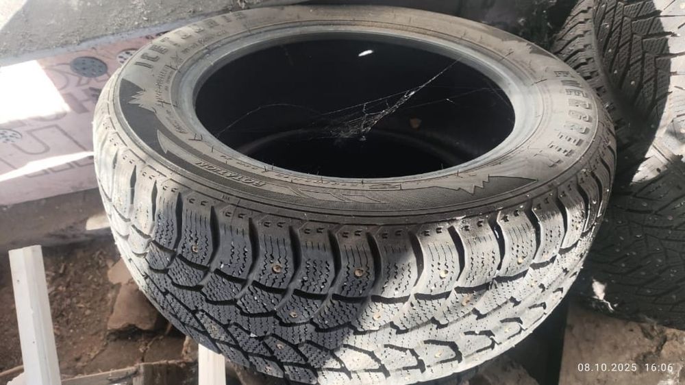 Продам комплект зимних шин
