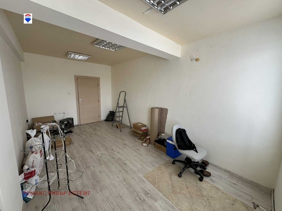 Офиси под наем в търговия на едро гр. Русе