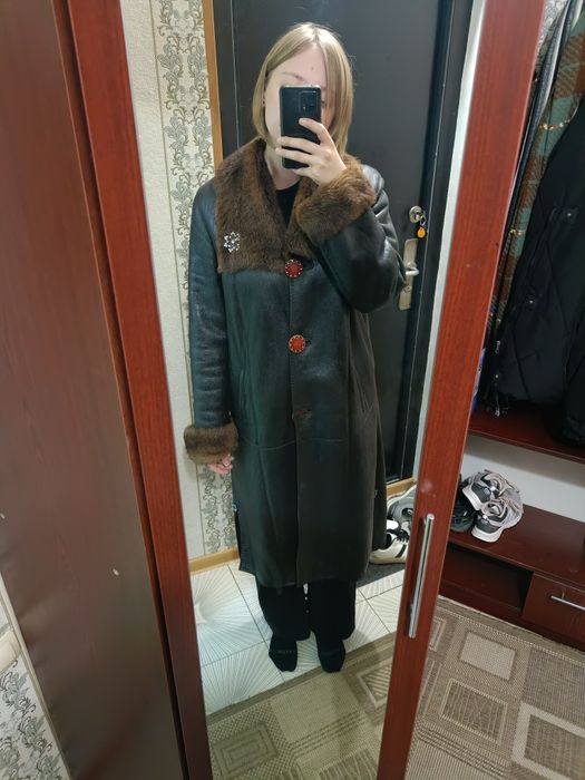 Продам верхнюю одежду