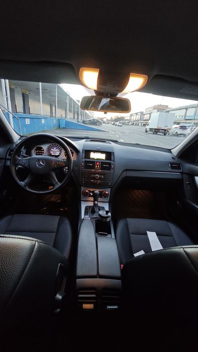Vând Mercedes Benz C200 CDI Avantgarde