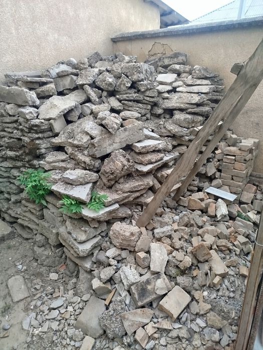 Камни на продажу