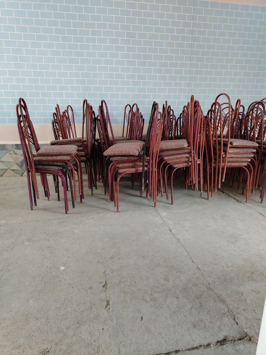 Stol 400 ta sotiladi