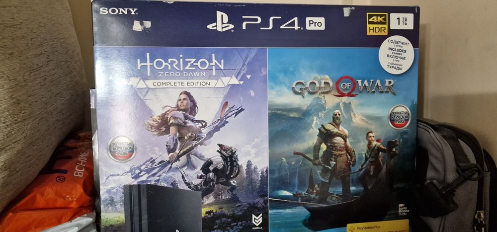 PS4 pro 1Tb + 12 дисков + VR
