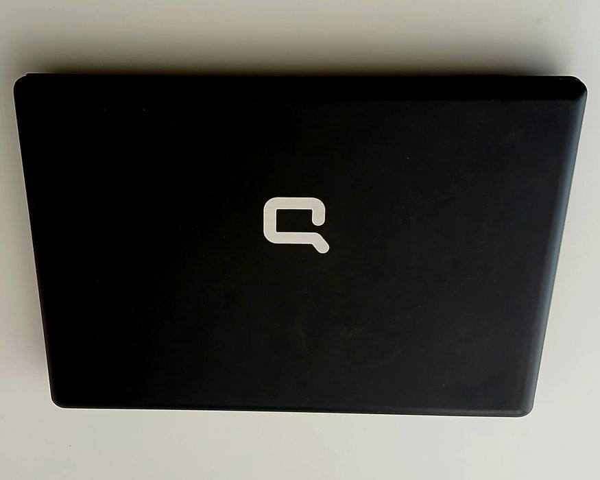 Laptop HP COMPAQ (pentru piese)