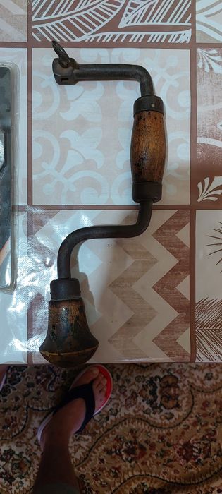 Коловорот и перьевые свёрла для работы по дереву