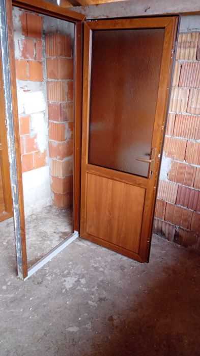 Ușa din termopan, pentru interior cu 6 camere