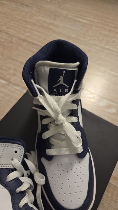 Nike Air Jordan 1  37.5 EU нови