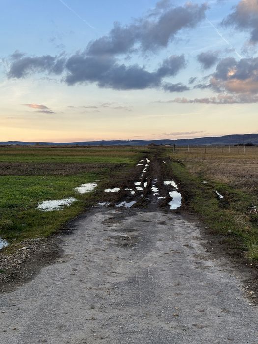 Posibilitate investitie TEREN INTRAVIAL 2 parcele