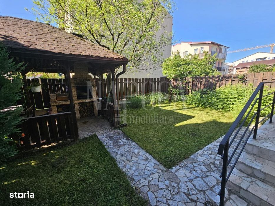 Casa 4 camere de vanzare in Floresti