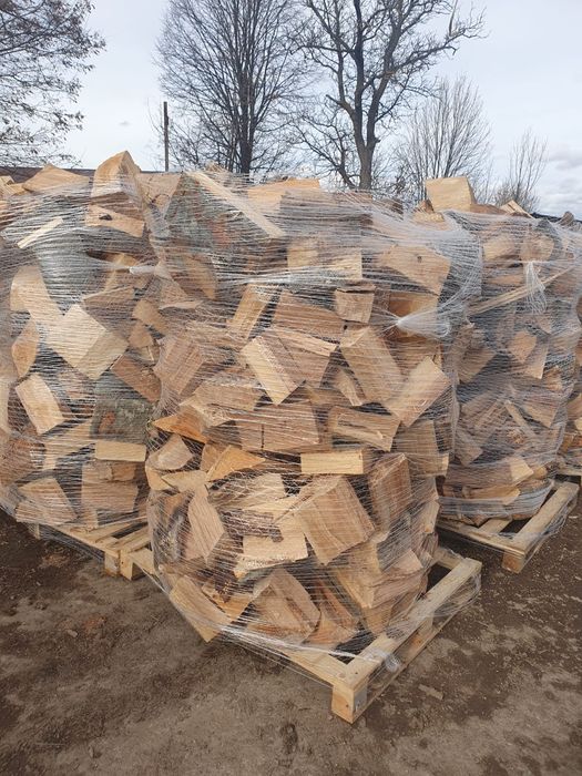 Lemn de foc de fag livrat la domiciliu