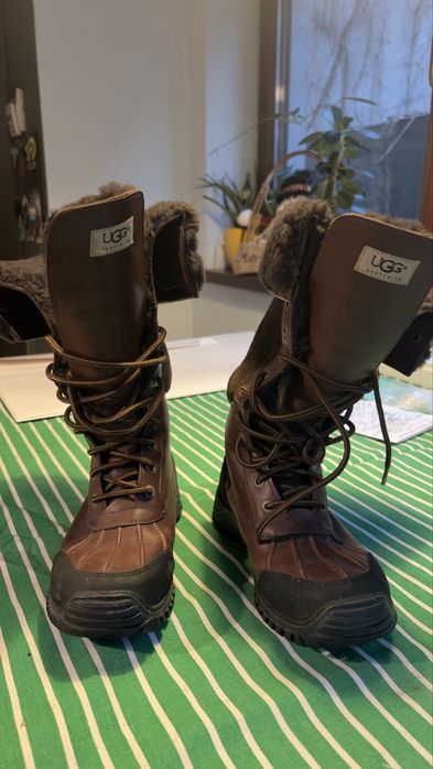 Ghete UGG vintage noi