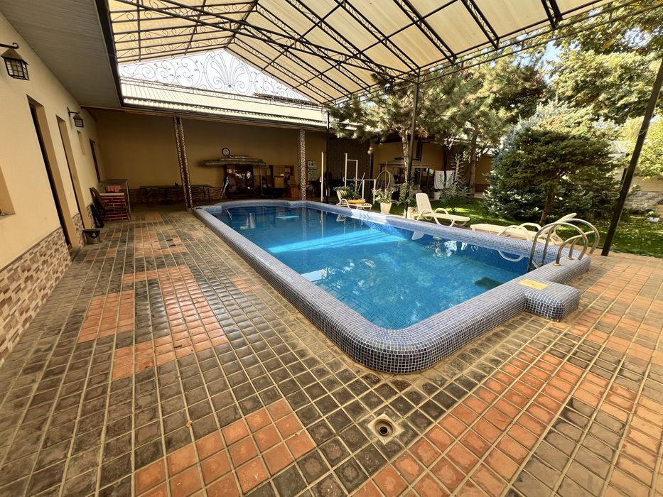 Дом 11соток сельхоз институт,цена 500000 у,е