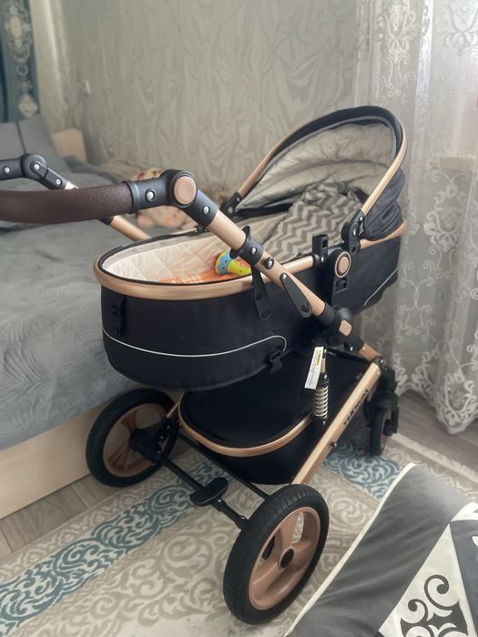 Коляска зимняя летняя