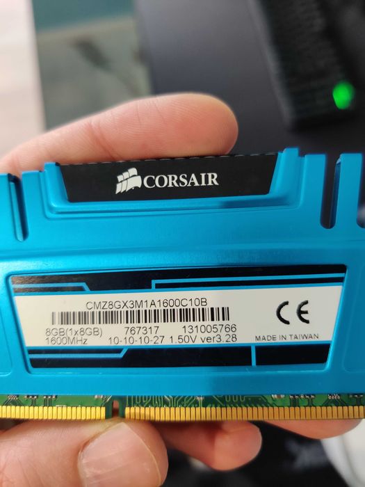16GB 2x8 DDR3 1600Mhz Corsair Vengeance