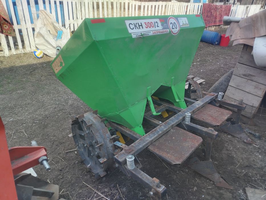 Картофелесажалка, картофелекопалка