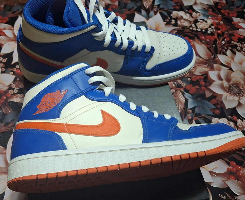 AIR JORDAN 1 MID  mărime 41