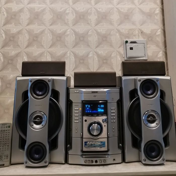 Sony MHC-GN77D Супермощный Центр
