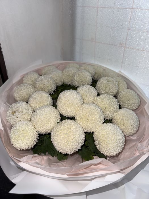 Букеты цветов молочный