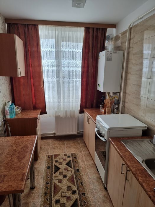 Vând apartament cu 2 camere, semidecomandat