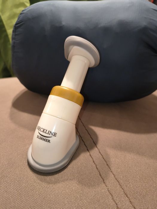 Уред за стягане и отслабване на брадичка