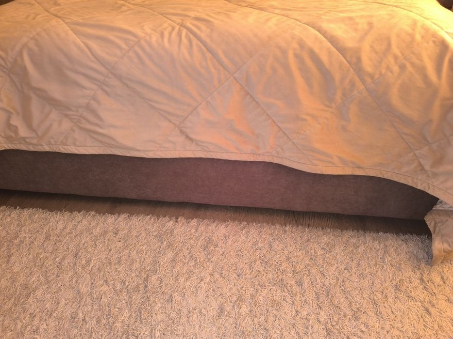 Продам двухспальную кровать