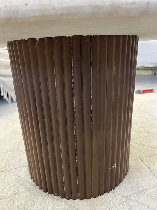 холна маса от травертин