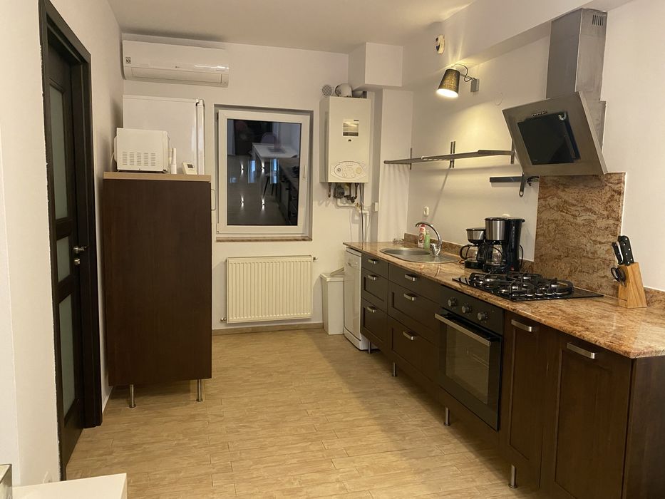Inchiriez apartament strada Paris-Cluj Napoca