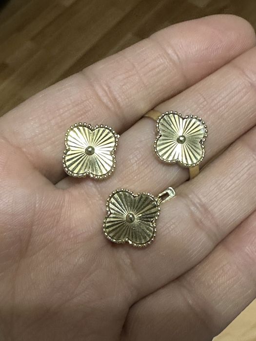 Узук ва зирак сотилади. 585 проба тилла