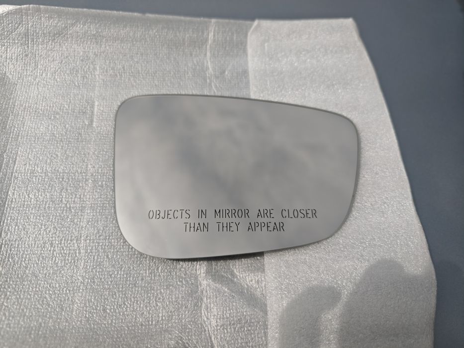 Стъкло за огледало за БМВ Г30 / BMW G30