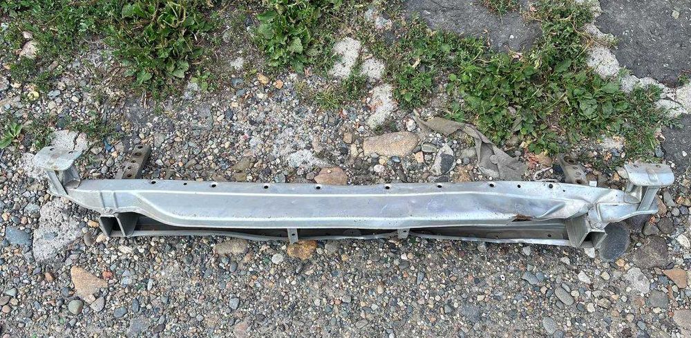 Усилитель заднего бампера б/у на Субару Легаси бг 9 1996 г.