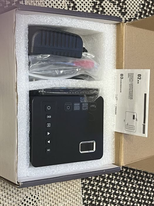 Videoproiector Mini LED T200 / UC26 Full HD 1080P HDMI USB TF Nou în cutie cu telecomandă