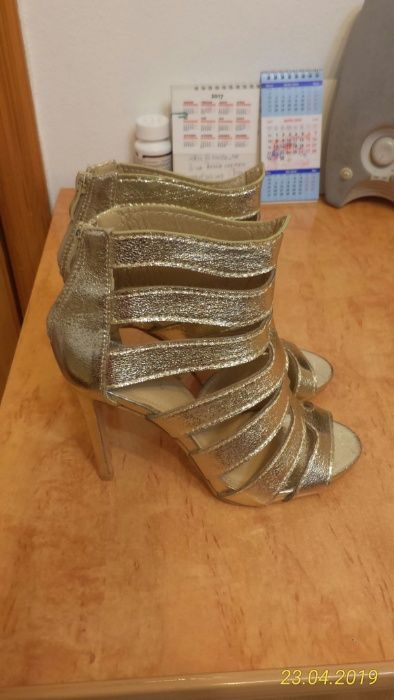 Sandale dama culoarea aurie, marimea 37