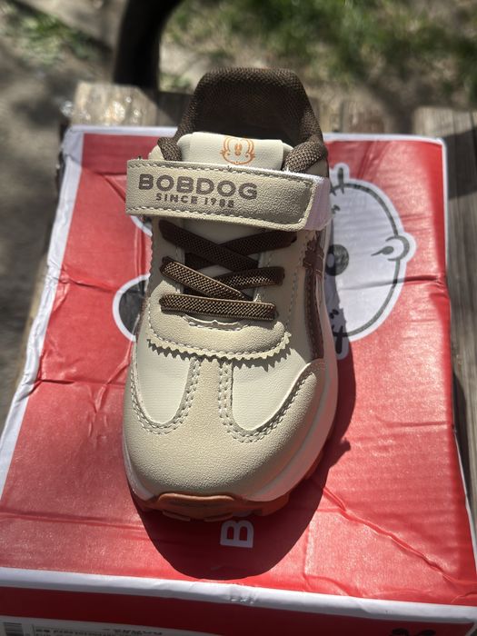 Детские кроссовки