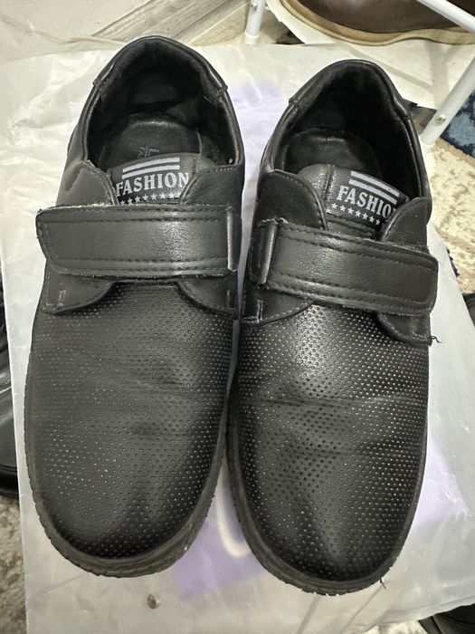 Отдам даром ! Обувь для мальчиков 36 размера