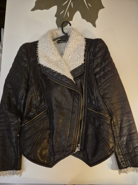 Дамско, есенно-зимно яке, черен цвят,.